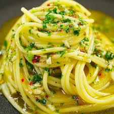 Spaghetti mit Knoblauch und Öl